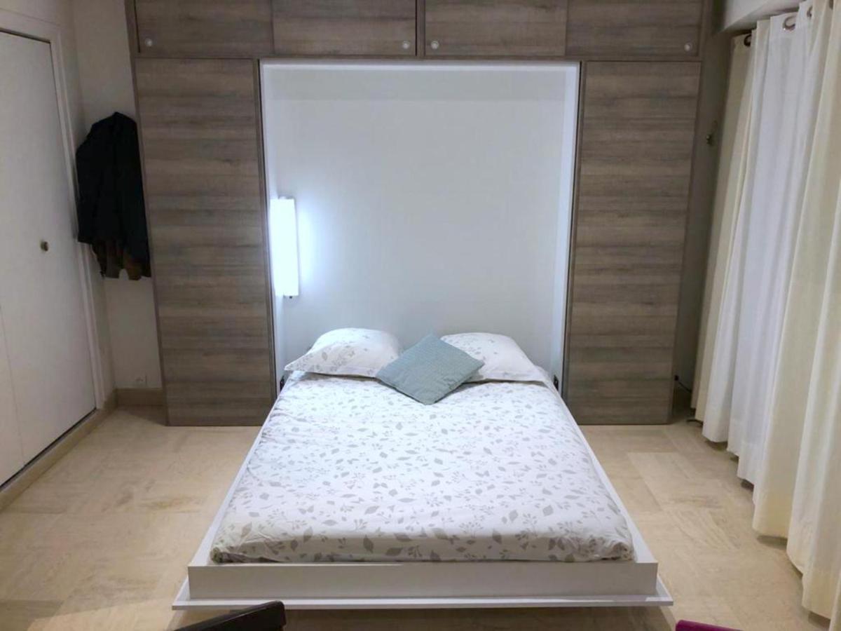 Апартаменты Loueurdappart - Studio Terrasse, Acces Direct Plage Benoit Ла-Боль-Эскублак Экстерьер фото